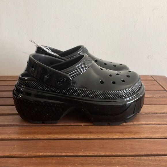 NWT CROCS Stomp High-Shine Platform Clogs Black Women 6 Men 4 - Picture 8 of 10